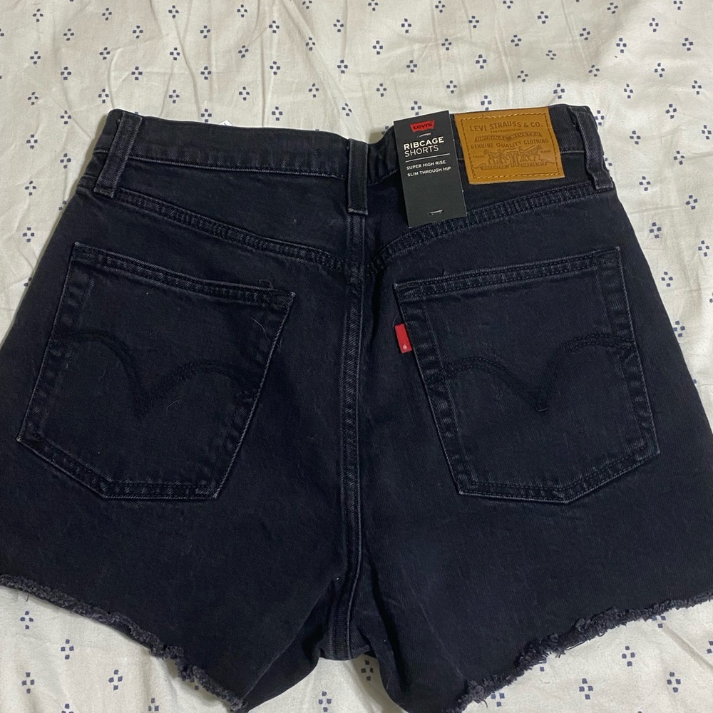 Levi’s Dark Wash Ribcage Denim Shorts, NWT